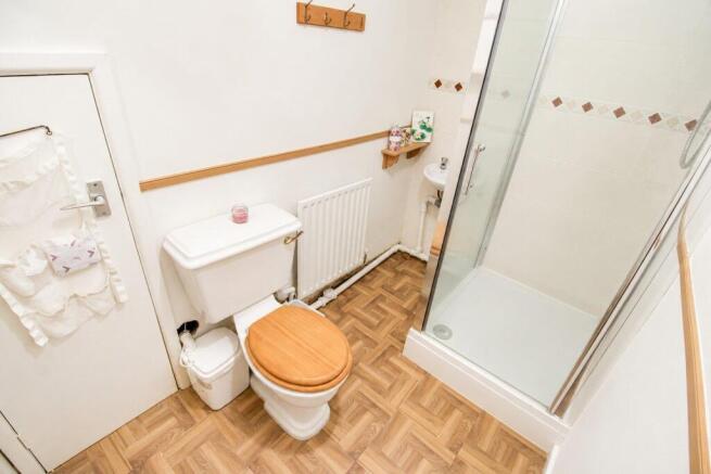 3 bed Semi-Detached Bungalow for sale Image 11