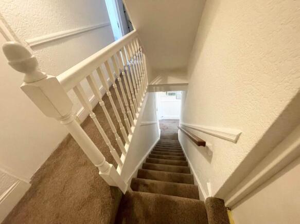1 bed House Share to rent Image 9