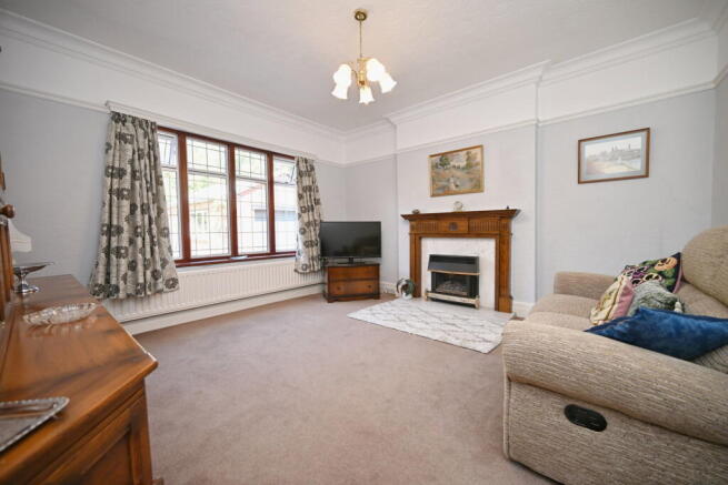 3 bed Semi-Detached for sale Image 6