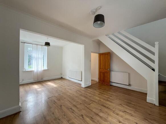 Open plan living/dining room