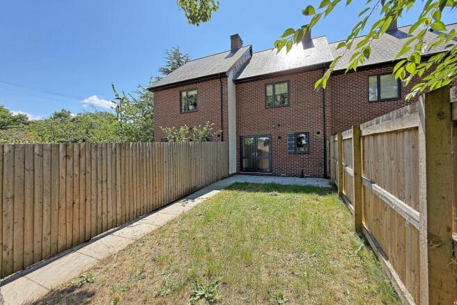 2 bed Terraced for sale Image 9