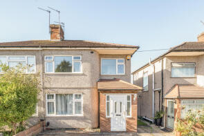 46, Warwick Avenue, Harrow HA2 8RD