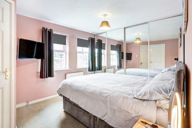 BEDROOM 1 FRONT