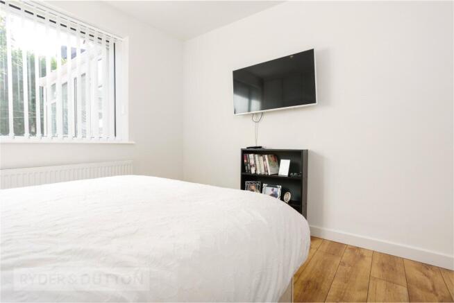 3 bed Semi-Detached for sale Image 12