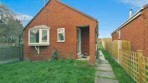 10, Dimple Wells Lane, Ossett WF5 8RN