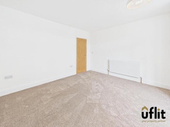 4 bed Detached Bungalow for sale Image 6