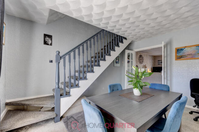 3 bed Semi-Detached for sale Image 12