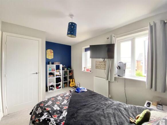 2 bed Semi-Detached for sale Image 7