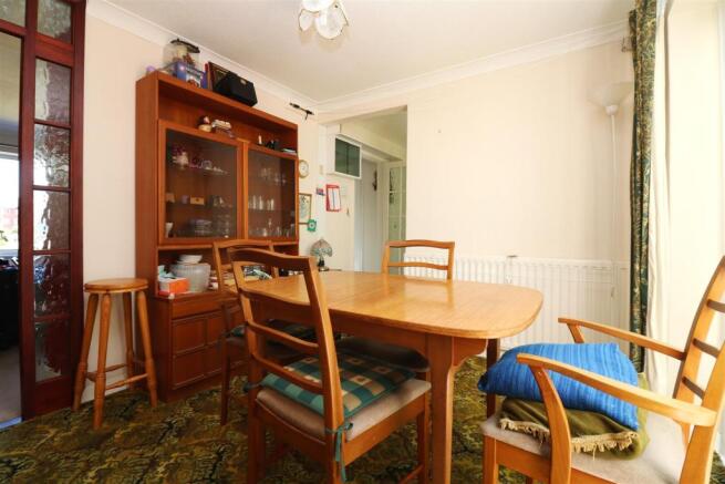 Dining Rm.JPG