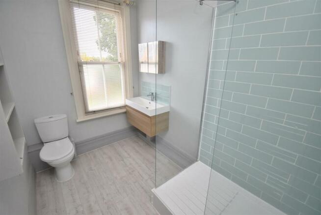 Family Shower Room