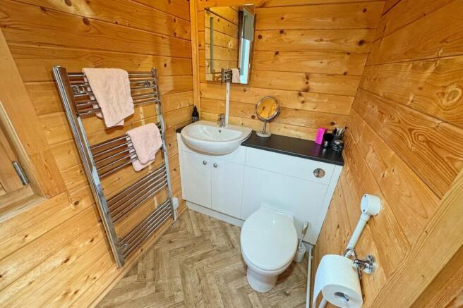 Lodge Shower Room