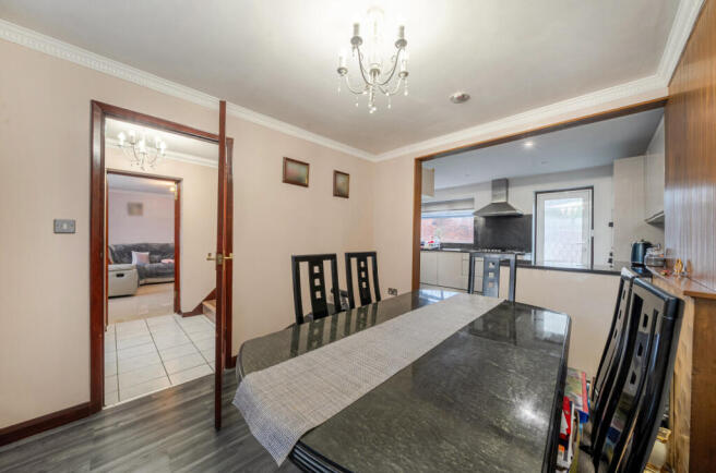 1395706-3-6966311...