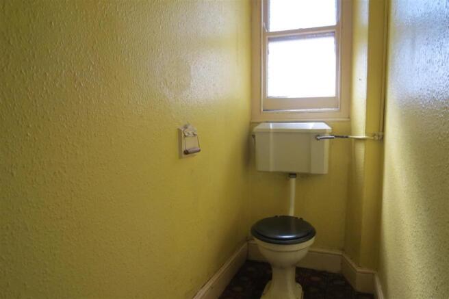 WC: