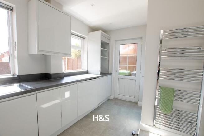20 Branthill Kitchen 2.jpg