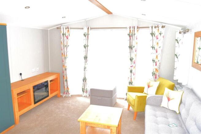 2 bed Park Home for sale Image 7