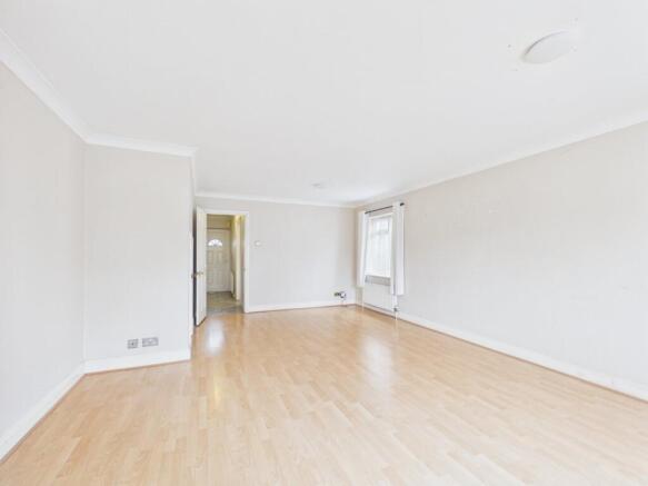 Wolsey Road, Ashford, Surrey, TW15 photo 2