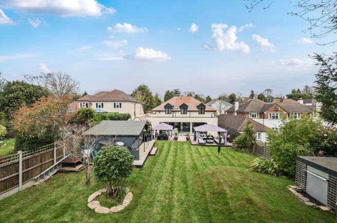 1425602-1-69b941f...