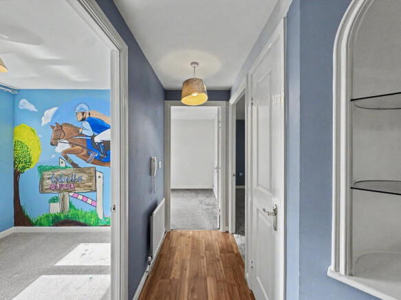 2 bed Apartment for sale Image 4