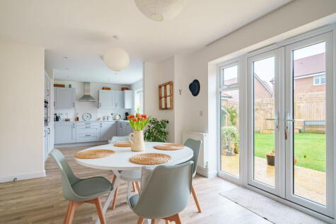 Penn Stone Way, Thakeham, RH20