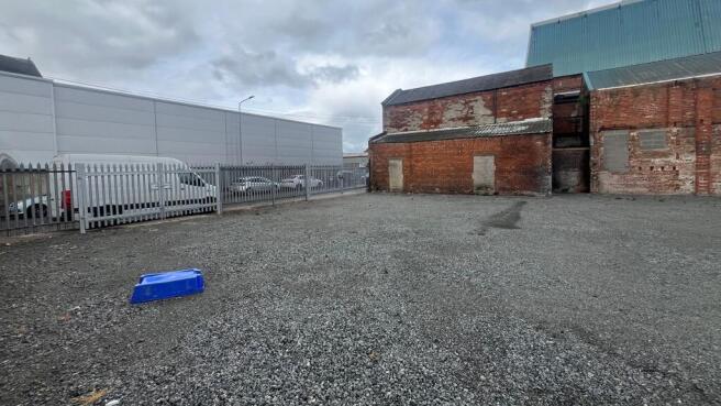 Land to rent Image 4