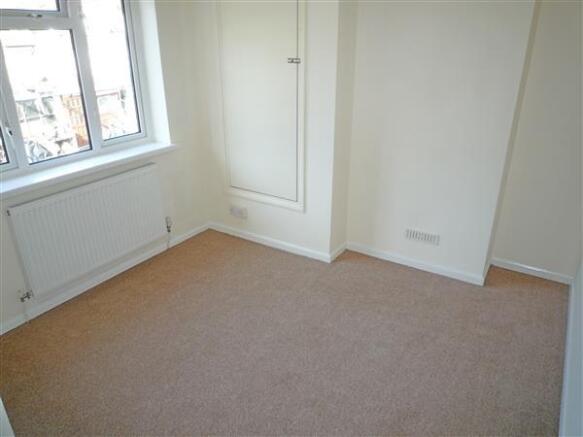 BEDROOM 2 (Rear):
