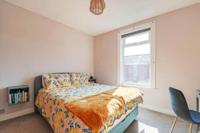 3 bed Semi-Detached for sale Image 11