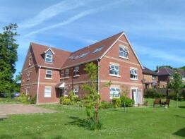 15, Torvaine Park, St Peters Road, Poole BH14 0PB