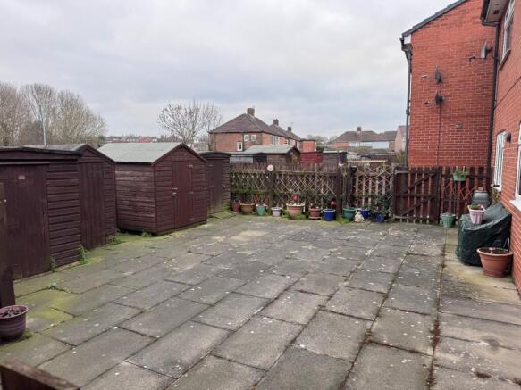 2 bed Flat for sale Image 7