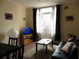 Flat 2, 225a, Commercial Road, London E1 2BT