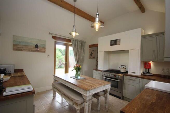 Dining kitchen