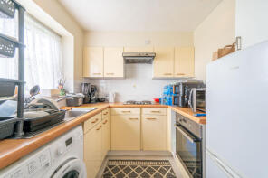 87, Campbell Gordon Way, London NW2 6RW