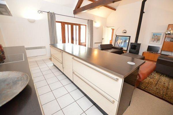 open plan living room & kitchen