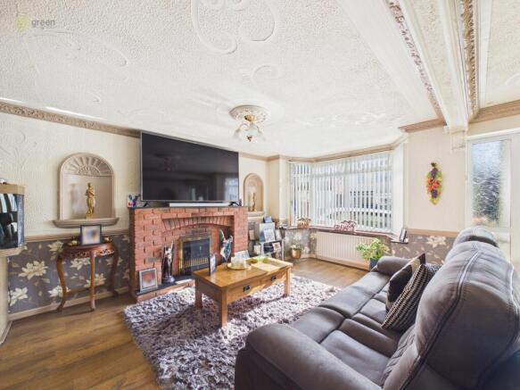 cam05591g0pr0162still022