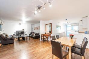 Flat 11, 62, Finborough Road, London SW10 9EF