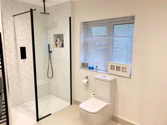En-suite Bathroom