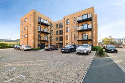 Lance Street, RAINHAM, Essex, RM13