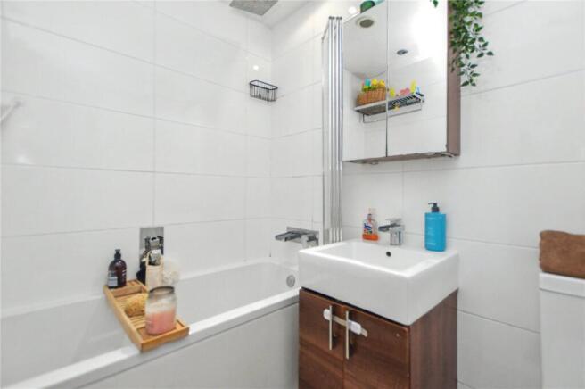 4 bed Town House for sale Image 10