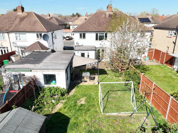 Windermere Way, Slough, SL1 photo 5