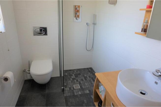 Master En-suite