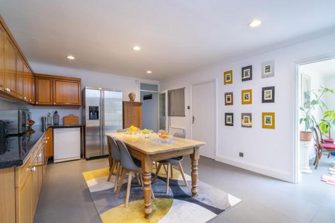 Breakfast room