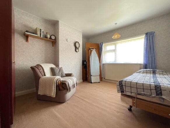 3 bed Semi-Detached for sale Image 4