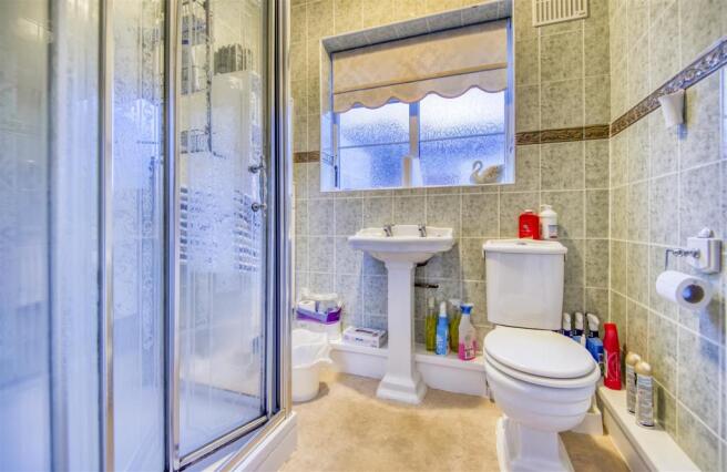 8 Bathroom.jpg