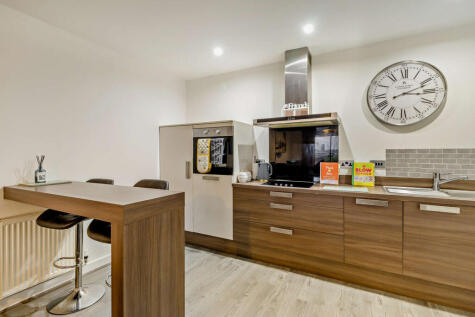 Rectory Court, Armthorpe, DN3