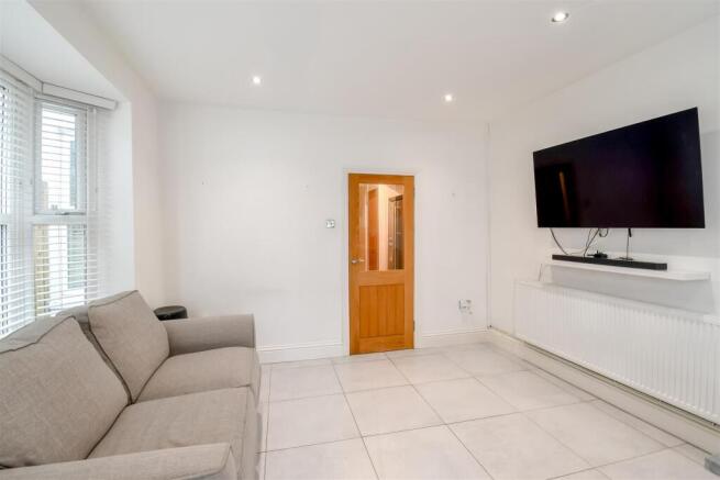 Kitchen/Living Area