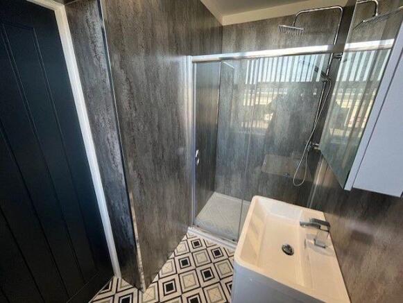 1 bed House Share to rent Image 8