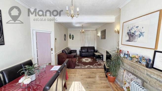 WhatsApp Image 2025-05-16 at 17.06.53 (2)