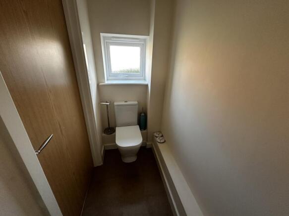 Cloakroom/wc