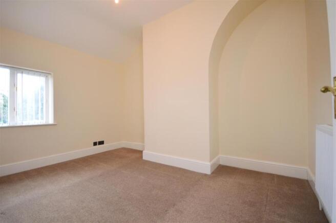 Bedroom 2 Newtown Cross.JPG
