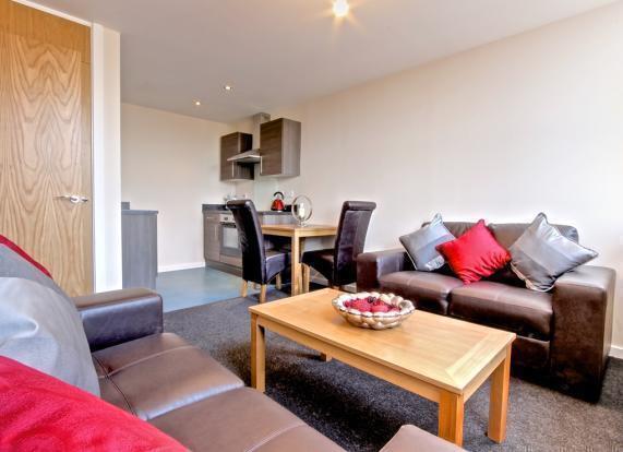2 bed Apartment to rent Image 5