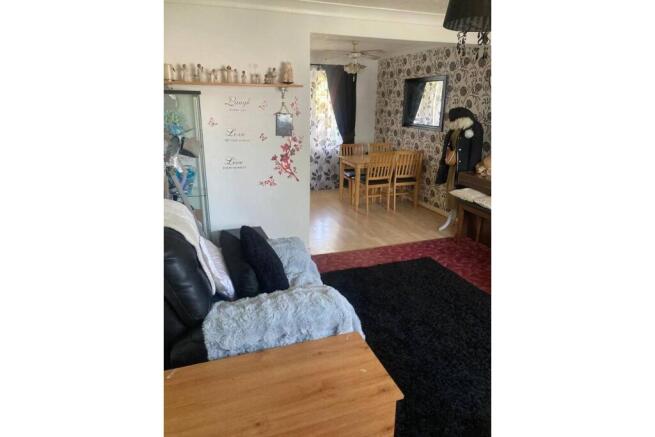 Living / Dining Room